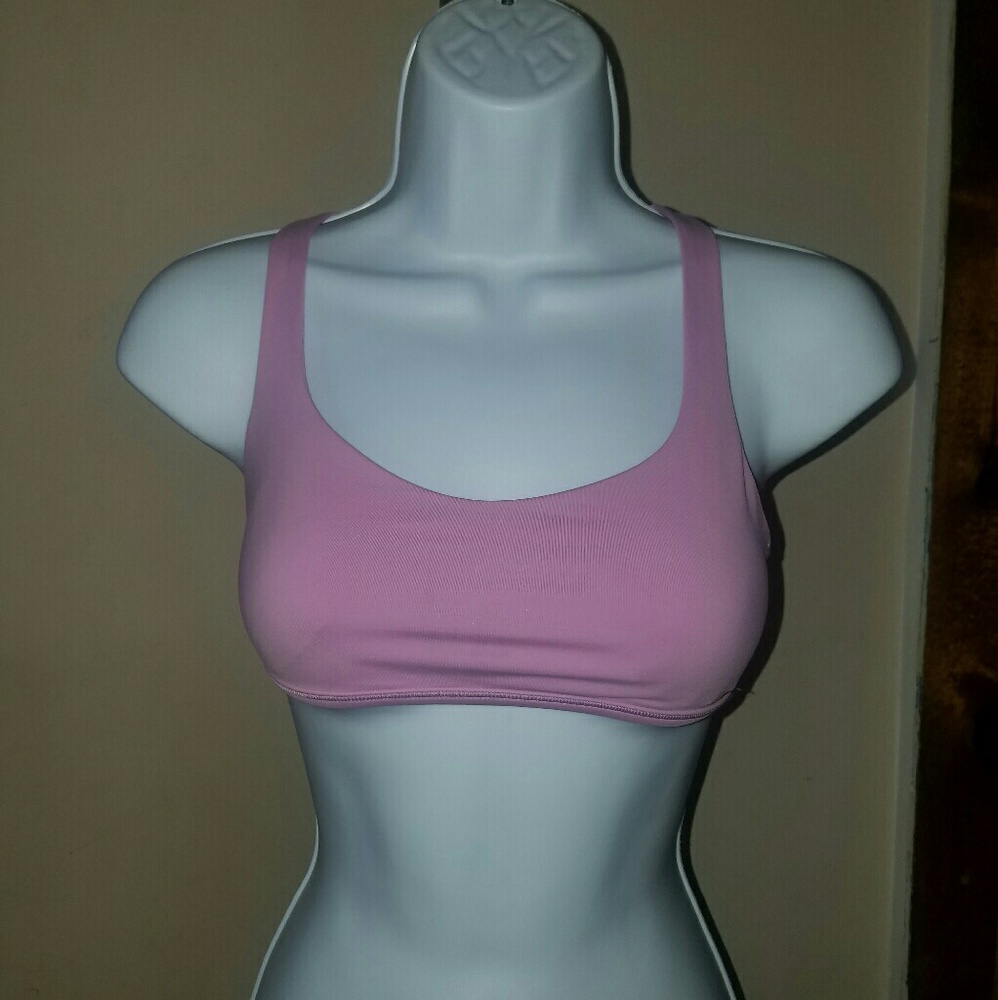 Lululemon - Free to be Wild bra - size 4